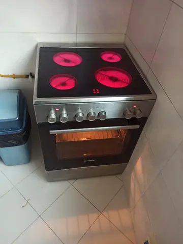 Bosch letest model 4 hubs electric ceramic cooking range