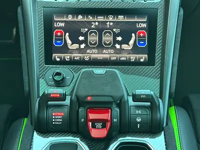 صورة مصغرة 13 لـ 2024 Lamborghini URUS