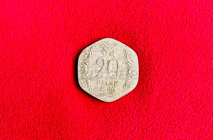 1986 Year vintage Indian coin 20 paise