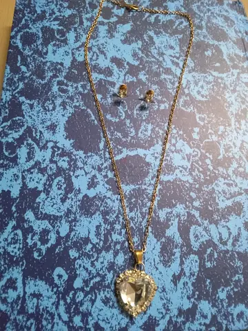 Heart Necklace with Earrings - new