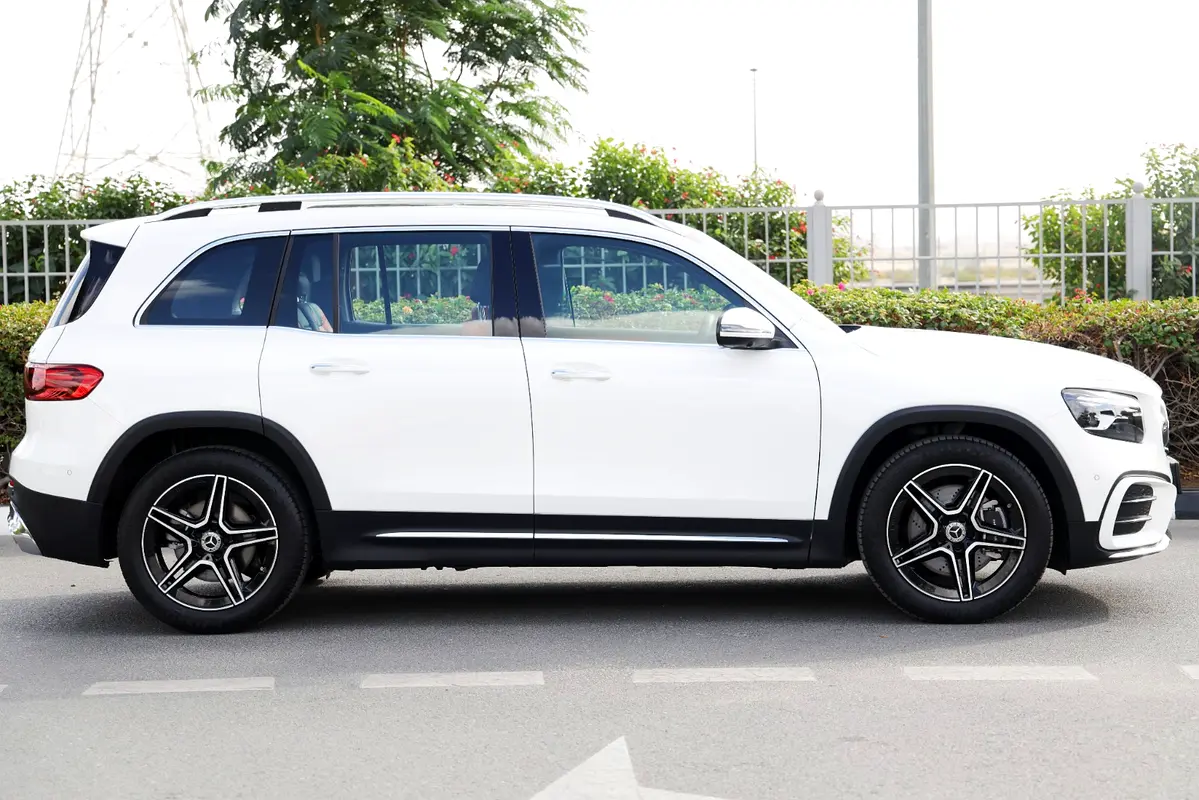 Mercedes-Benz GLB-Class 2025