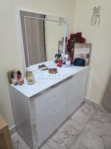 Dresser with Mirror