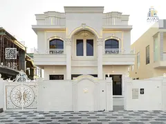 **A strategic location near all services 🏠Classic villa on a main street, including registration 
