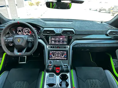 صورة مصغرة 9 لـ 2024 Lamborghini URUS