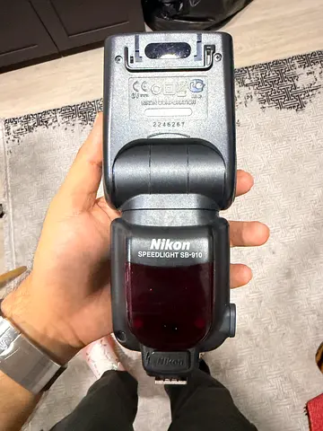 Nikon SB-910 AF Speedlight