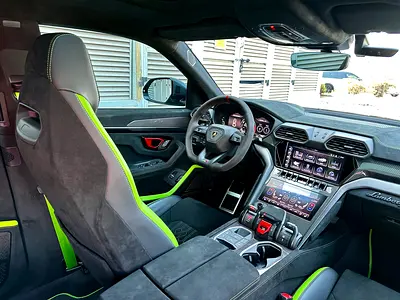 صورة مصغرة 6 لـ 2024 Lamborghini URUS