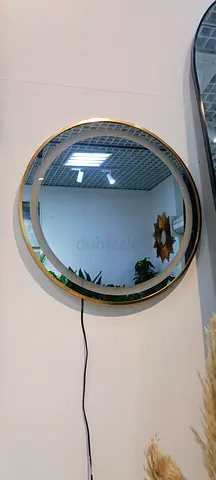 Elegant Round Mirror with led and Gold Trim