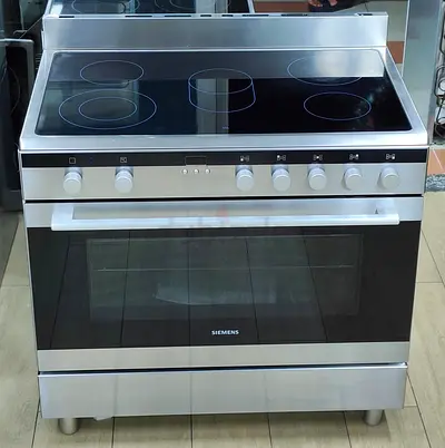 Siemens new model stove ceramic electric top 5 hobs 90by60 cm size Oven baking grill and fan