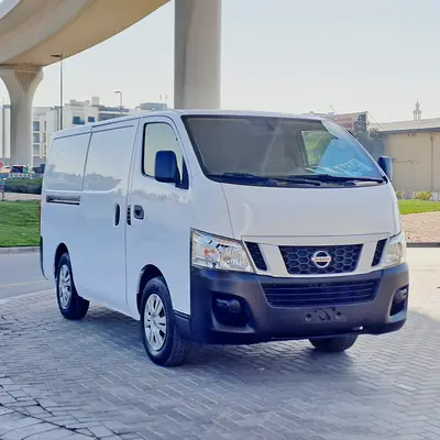 2015 Nissan URVAN — фото 2