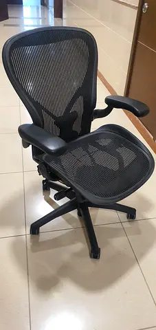 Herman Miller Areon Classic Chairs For Selling