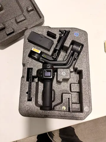 Zhiyun WEEBILL-3 S Handheld Gimbal Stabilizer with Built-In Fill Light