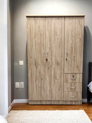 Three door wardobe