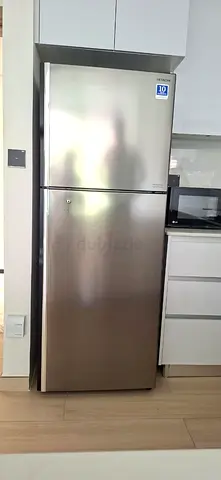 Hitachi New Model Fridge freezer under warranty