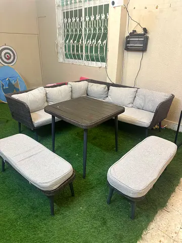 Stylish Outdoor Lounge Set with Cushions