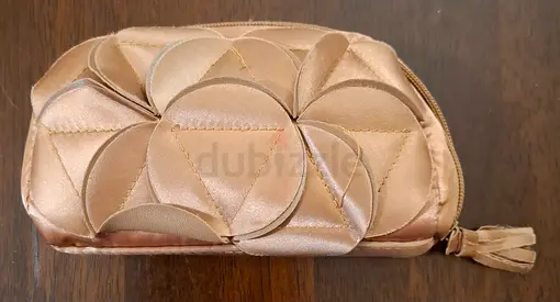 Makeup Pouch حقيبة مكياج