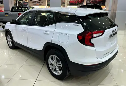 2024 GMC TERRAIN 照片 3