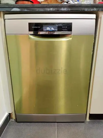 BOSCH Series 8 WIFI model Three Racks dishwasher size 60cm Home Connect