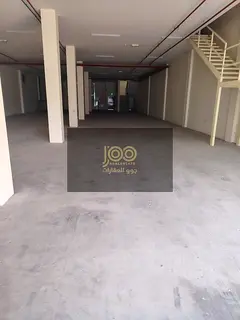 Available warehouse, 11 thousand feet, electricity 40 kw, price 320 thousand