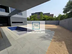 Exclusive | Ready to move | 5BR Signature Villa G+2 | Lift + Private Pool | Single row | Prime Locat