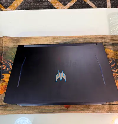 Predator helios 300 laptop