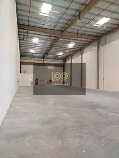 Annual warehouse for rent in Umm Al Quwain in the industrial area. The warehouse is distinguished by
