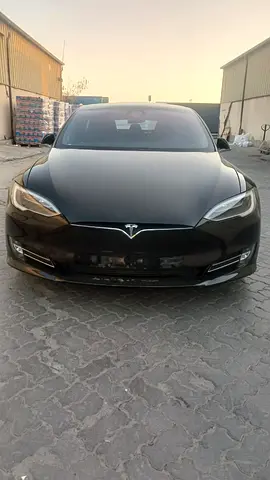 TESLA MODEL S 100D 2018 GCC under warranty