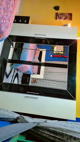 Stylish Modern Wardrobe with Mirror Finish