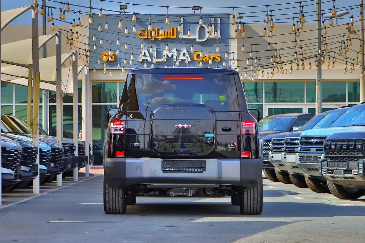 بي واي دي ليوبارد تيتانيوم 7 2025