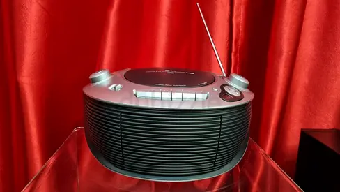 Compact CD Player with Radio and Cassette Functionality