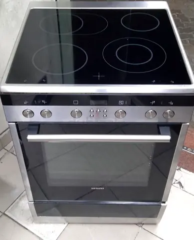 Siemens 4 Burner Electric Cooker 60 CM