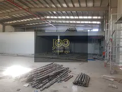 For rent: A distinguished complex in the Umm Al Thu'ub area consisting of a warehouse, showroom,