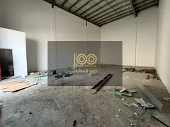 A spacious warehouse in Umm Al Quwain, in the Umm Al Thu'ub area, suitable for various commercia