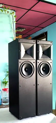 JBL MINI 8 ohms Tower Speakers HLS615