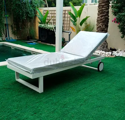 Brand New High Quality White Aluminium Outdoor Sun Bed , Sun Lounger with Wheels