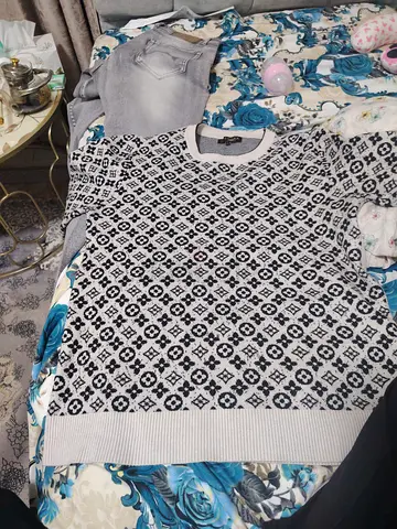 Stylish Geometric Knit Sweater