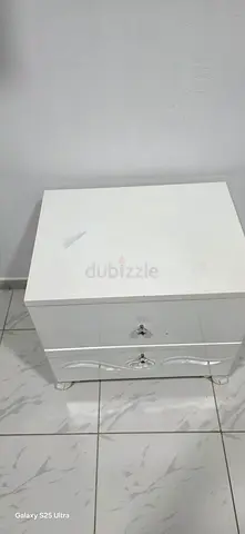 Compact White Wall Cabinet for Efficient Storage