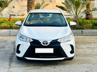 2021 Toyota YARIS — миниатюра 4