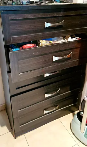 Chest drawers