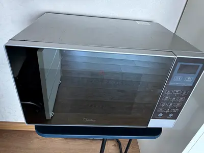Midea microwave oven