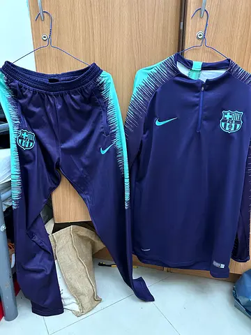 Nike -Barclona Suite For Sale-Brand New-\