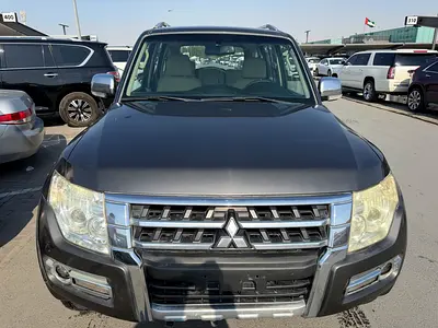 Pajero 2015 garu color GCC Calen xar