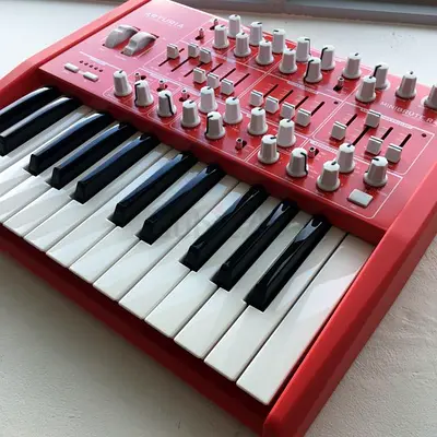 Arturia Minibrute red analog synthesizer