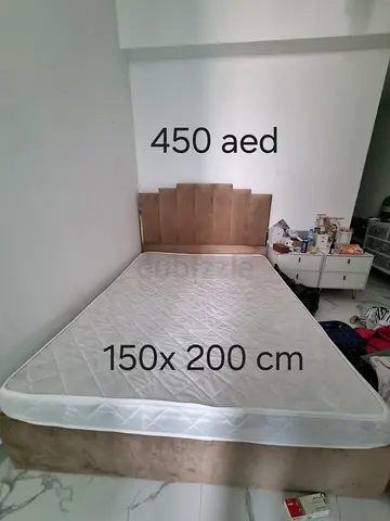 Modern Queen Size Bed with Mattress for Sale