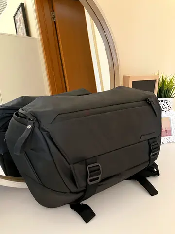 Peak Design Everyday Sling 10L