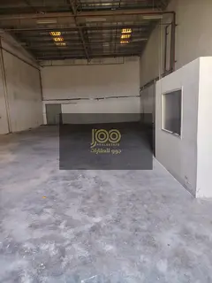 Warehouse for rent, 4500 sq ft, 20 kW electricity, in Umm Al Thu'ub. Price: 140,000