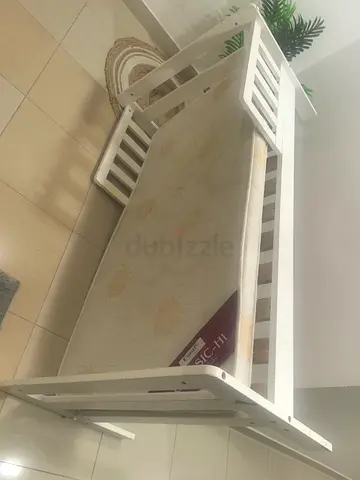 Stylish White Baby Crib with Mattress