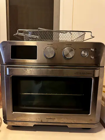 Air Fryer Oven in Excellent Condition