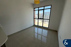 Vacant on Transfer | Corner Unit | 2 Bed