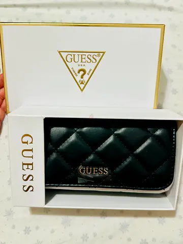 Stylish Guess Wallet in Excellent Condition