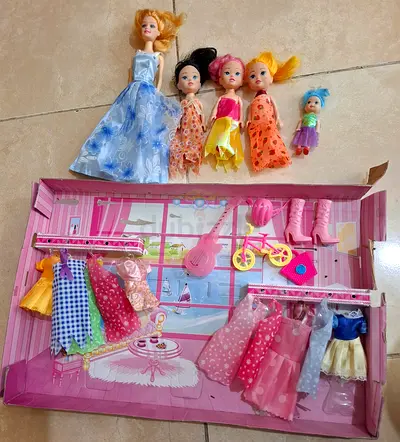 Assorted toys and blocks